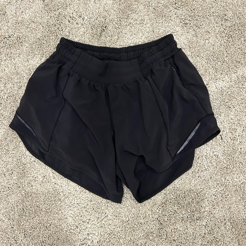 Black 4 inch inseam lululemon hotty hot shorts